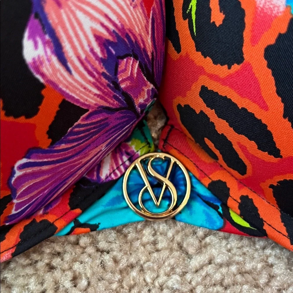 Victoria’s Secret Miraculous Bombshell Very Sexy Leopard Floral Bikini Top